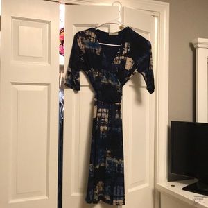 Blue pattern dress
